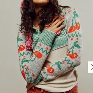 Free People We The Free Cherry Cola Swit cuff knit sweater hoodie Size S